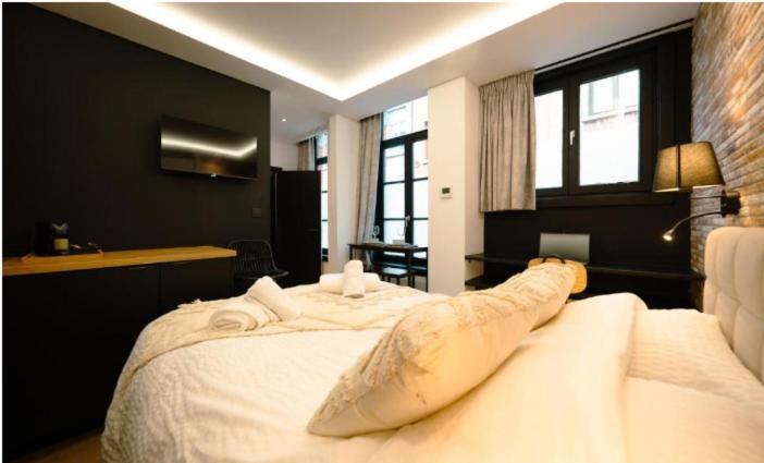 Le Pelerin Apartment Mons Exterior photo